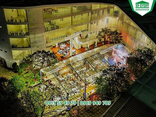 cho thuê rạp cưới trong suốt