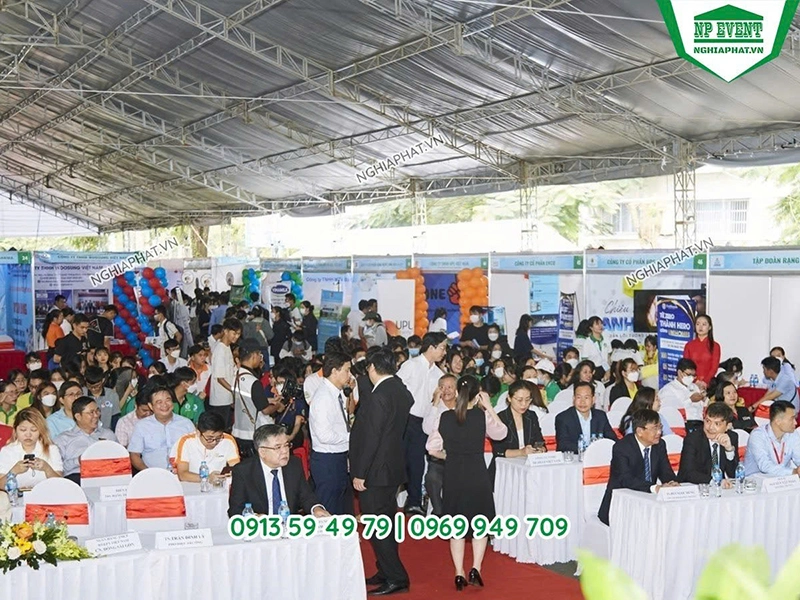 To Chuc Hoi Nghi Hoi Thao 9